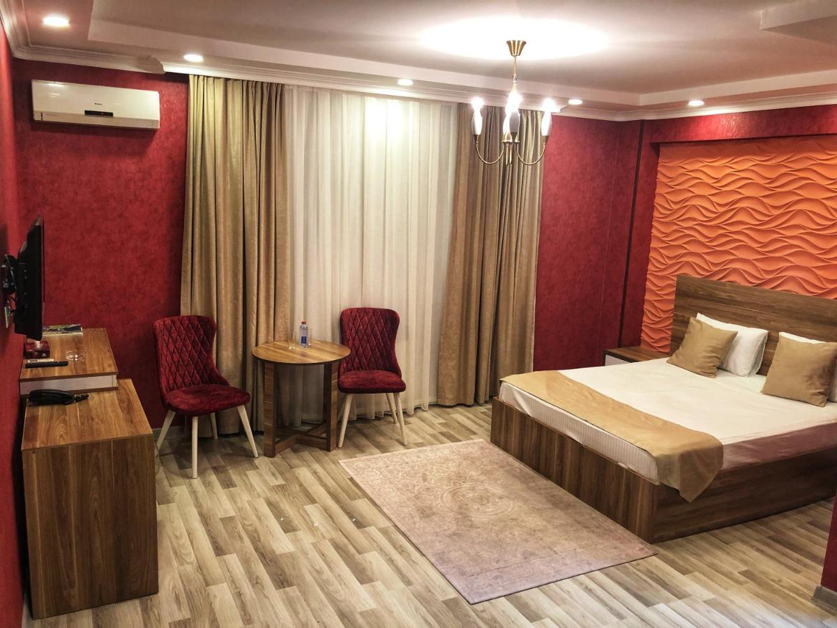 Gallery Lux Hotel Baku Exterior photo