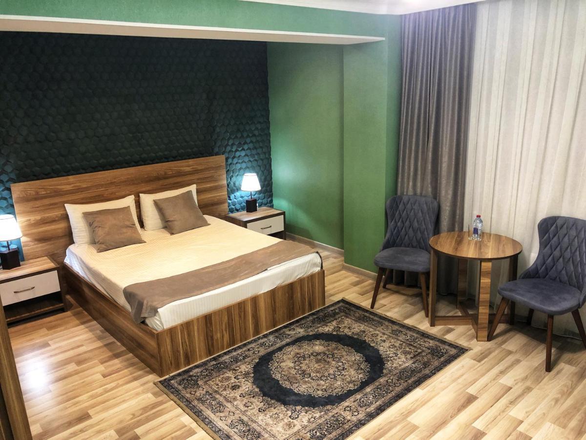 Gallery Lux Hotel Baku Exterior photo