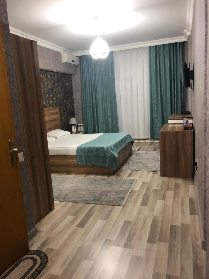 Gallery Lux Hotel Baku Exterior photo