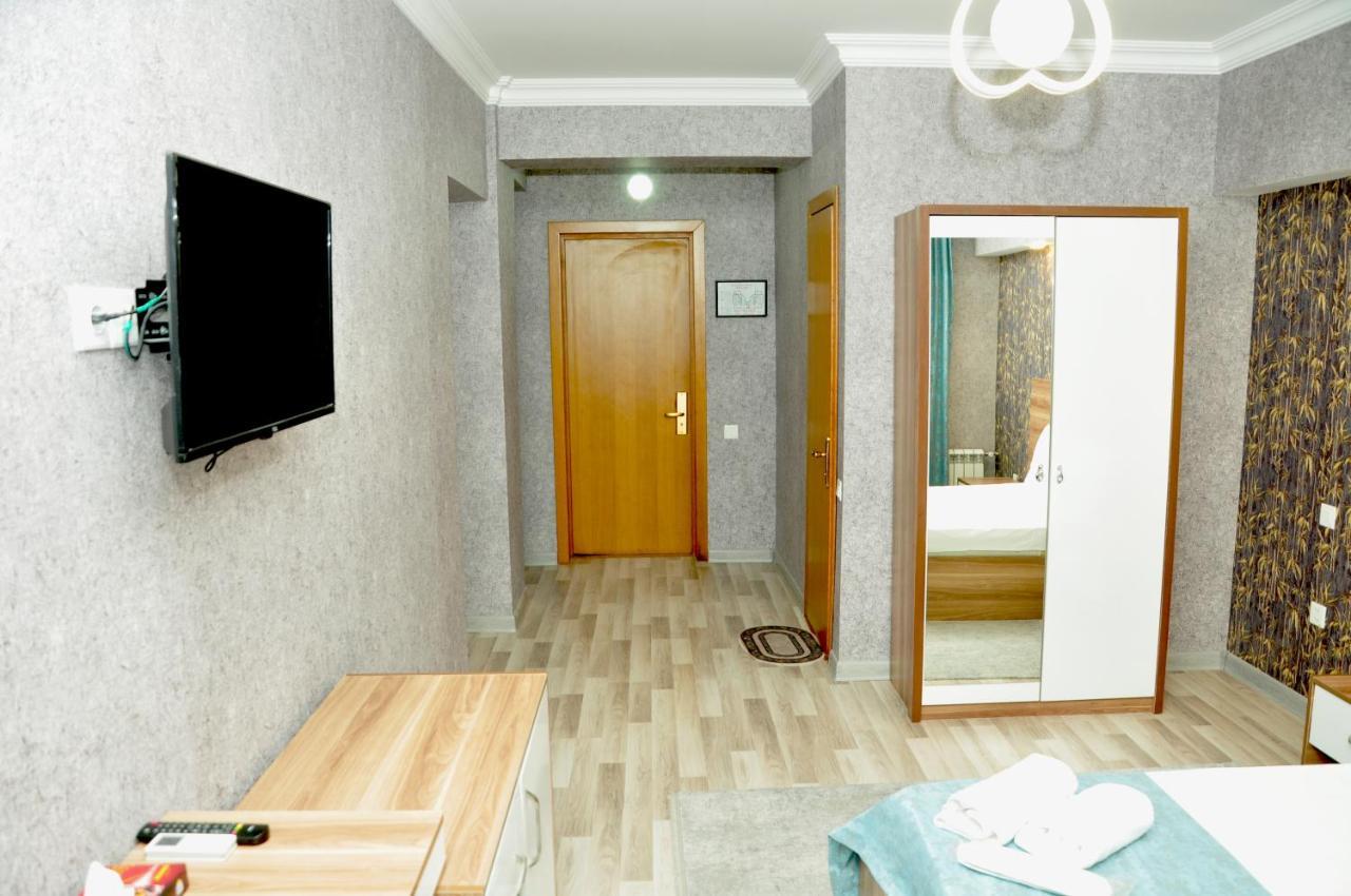 Gallery Lux Hotel Baku Exterior photo