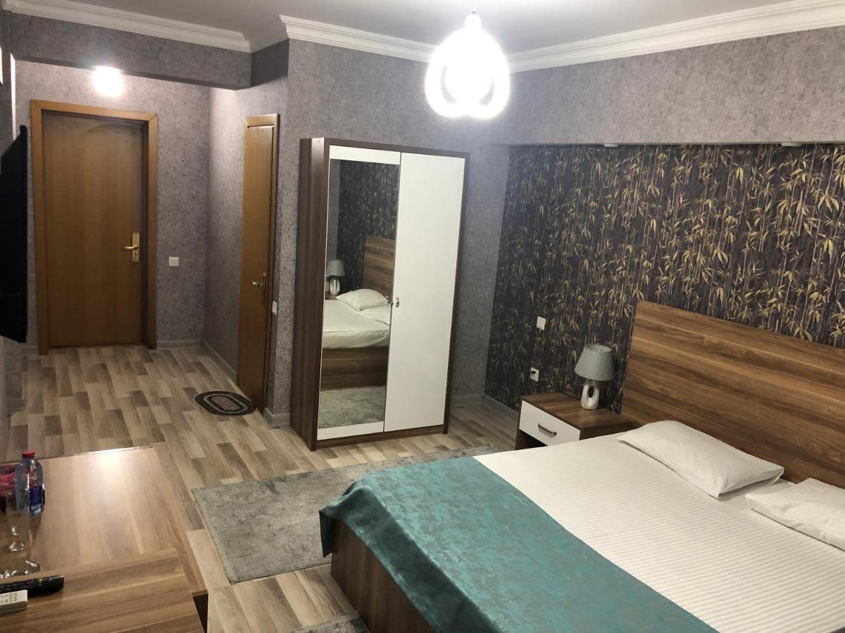 Gallery Lux Hotel Baku Exterior photo