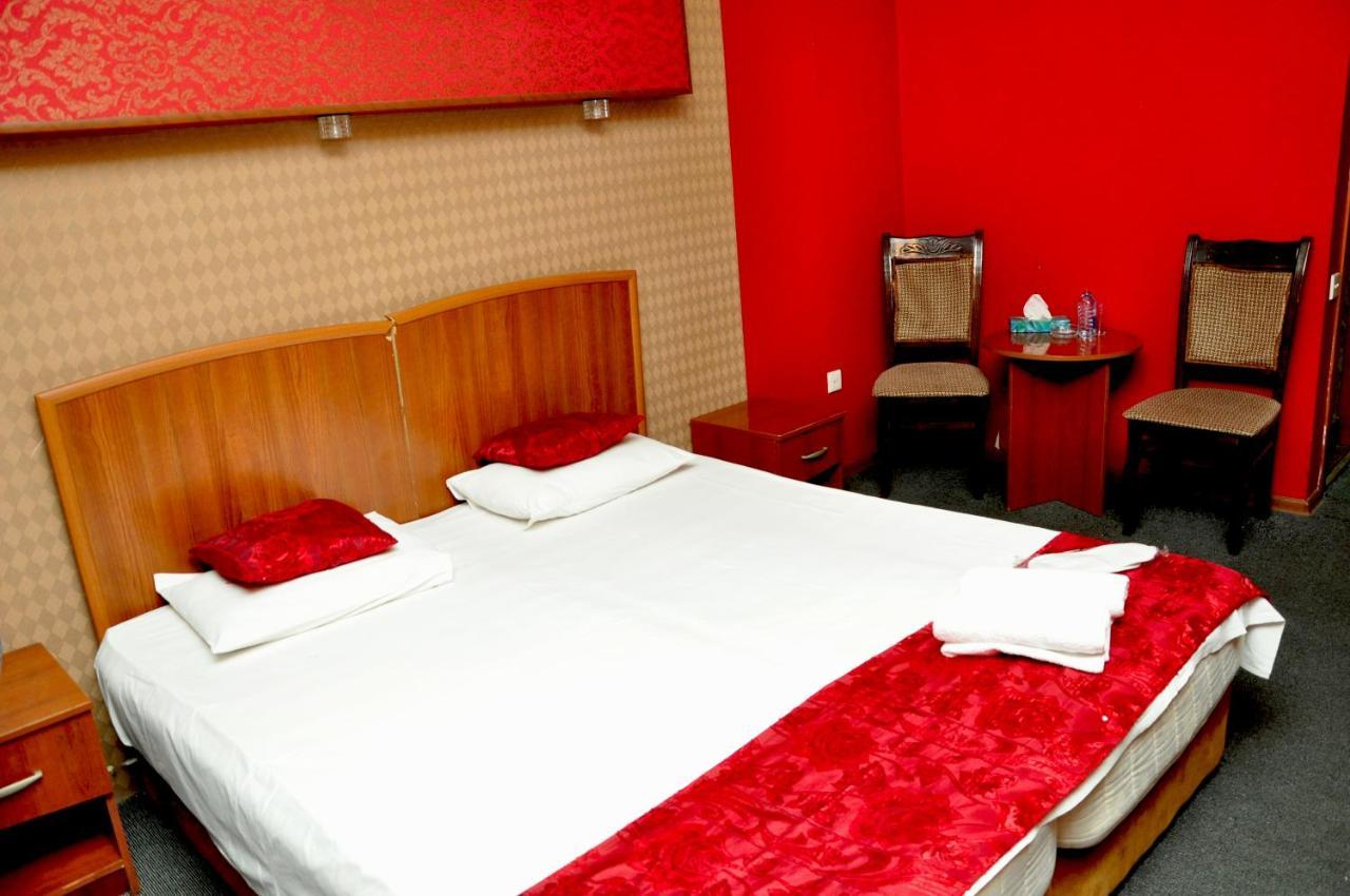 Gallery Lux Hotel Baku Exterior photo