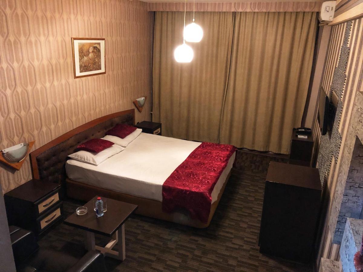 Gallery Lux Hotel Baku Exterior photo